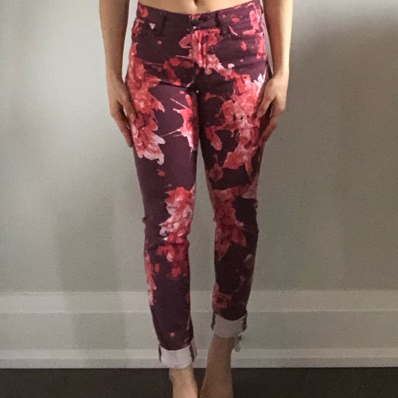 Stretch skinny jeans with colourful pattern. Great for summer - Picture 3 of 3